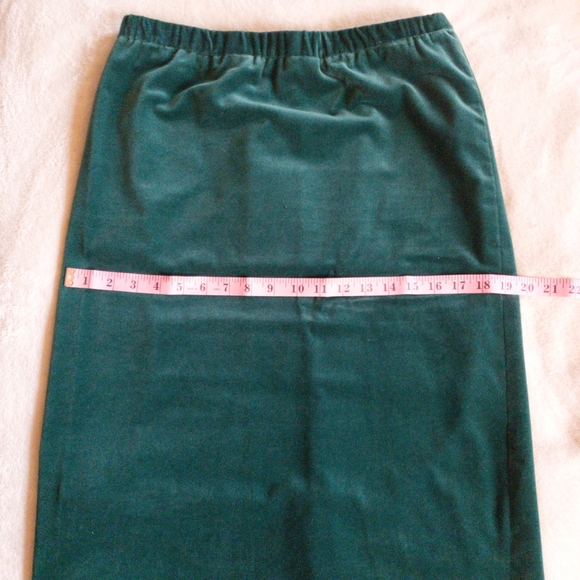 Vintage Green Velvet 80s Peplum Power Suit - Picture 14 of 16